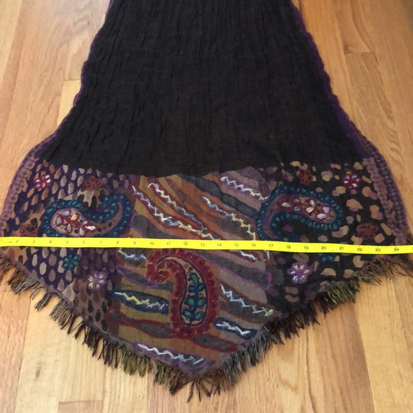 Hand-Embroidered Textured Wool Shawl Paisley Motif, "Paisley Swirl” Fall/Winter - Picture 13 of 15